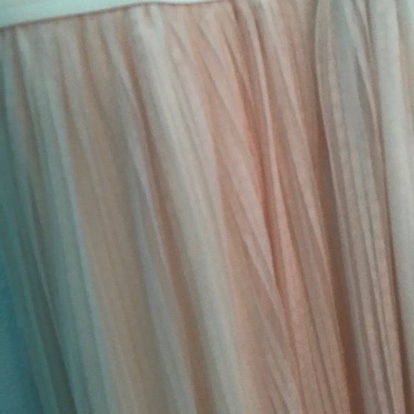 Dress - Picture 3 of 5